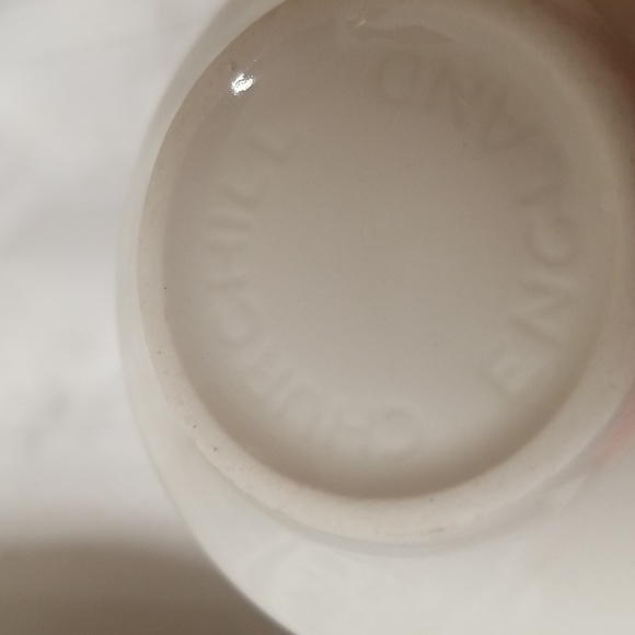 💥 CHURCHILL BLUE WILLOW PATTERN, ENGLAND- 2 - 10.25" Dinner Plates,1 Cup - Picture 2 of 7